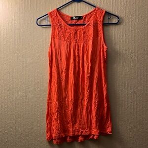 Women’s JKLA coral top size small.